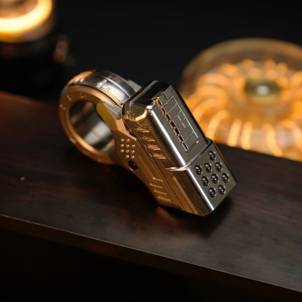 221克阿祖edc不锈钢版多功能复合解压玩具缝合怪推牌棘轮上膛EDC