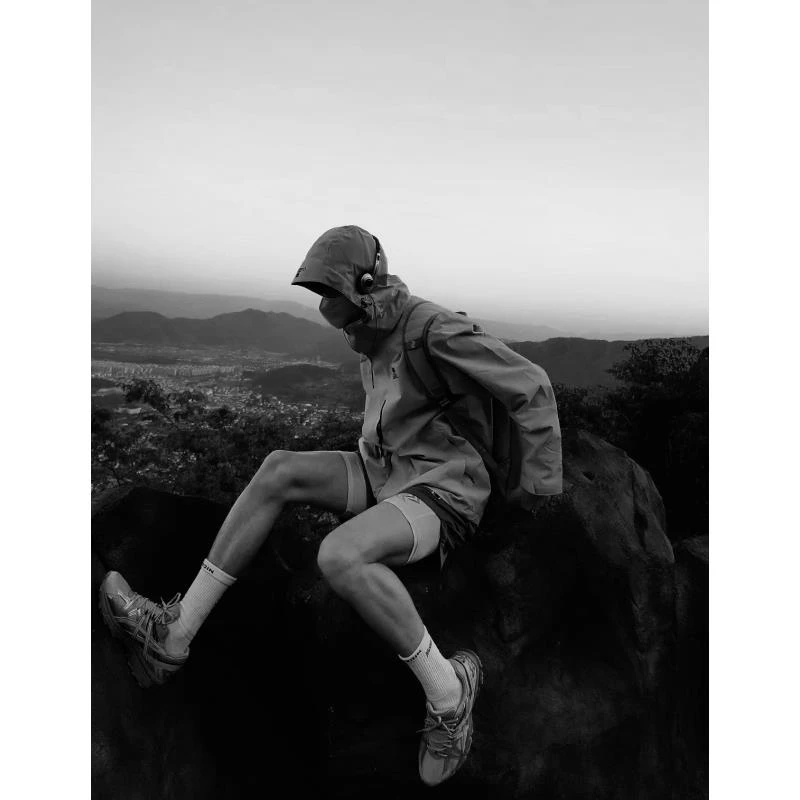 【26003SY】户外多巴胺靓色系软壳加绒冲锋衣情侣款连帽夹克外套潮