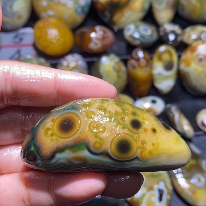 玛瑙/玉髓未镶嵌珠宝半成品87