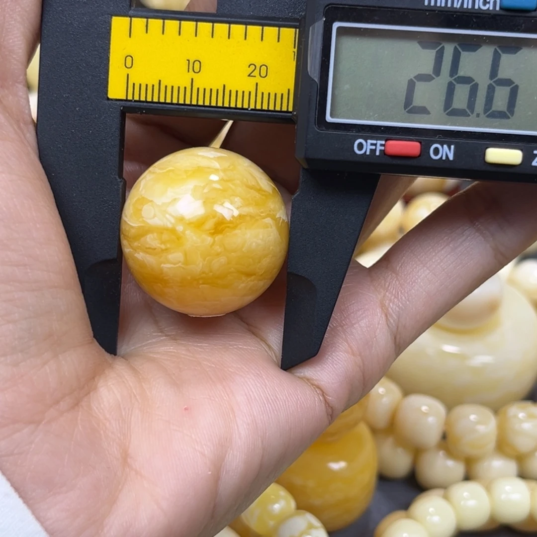 琥珀未镶嵌手串……