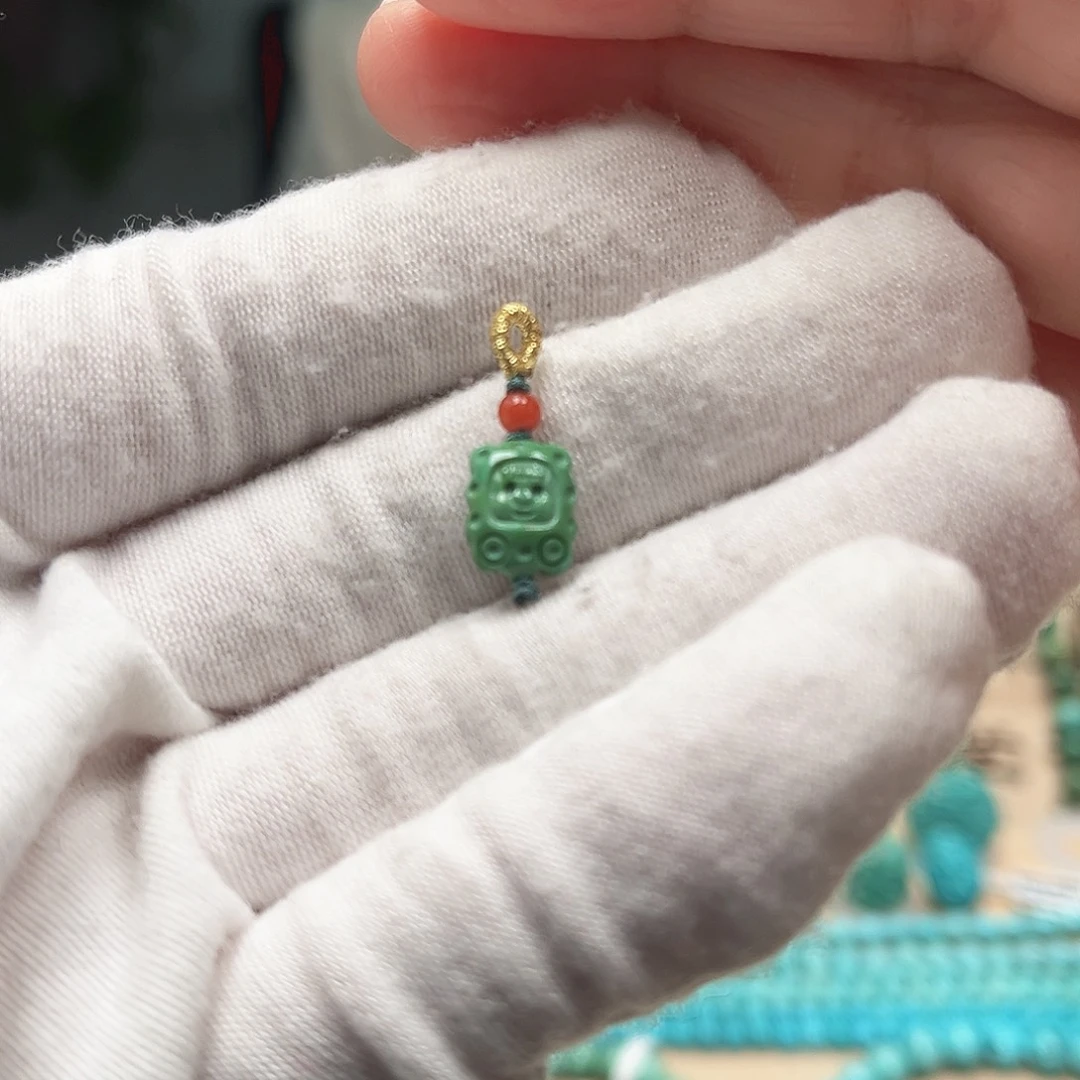 绿松石雕刻未镶嵌