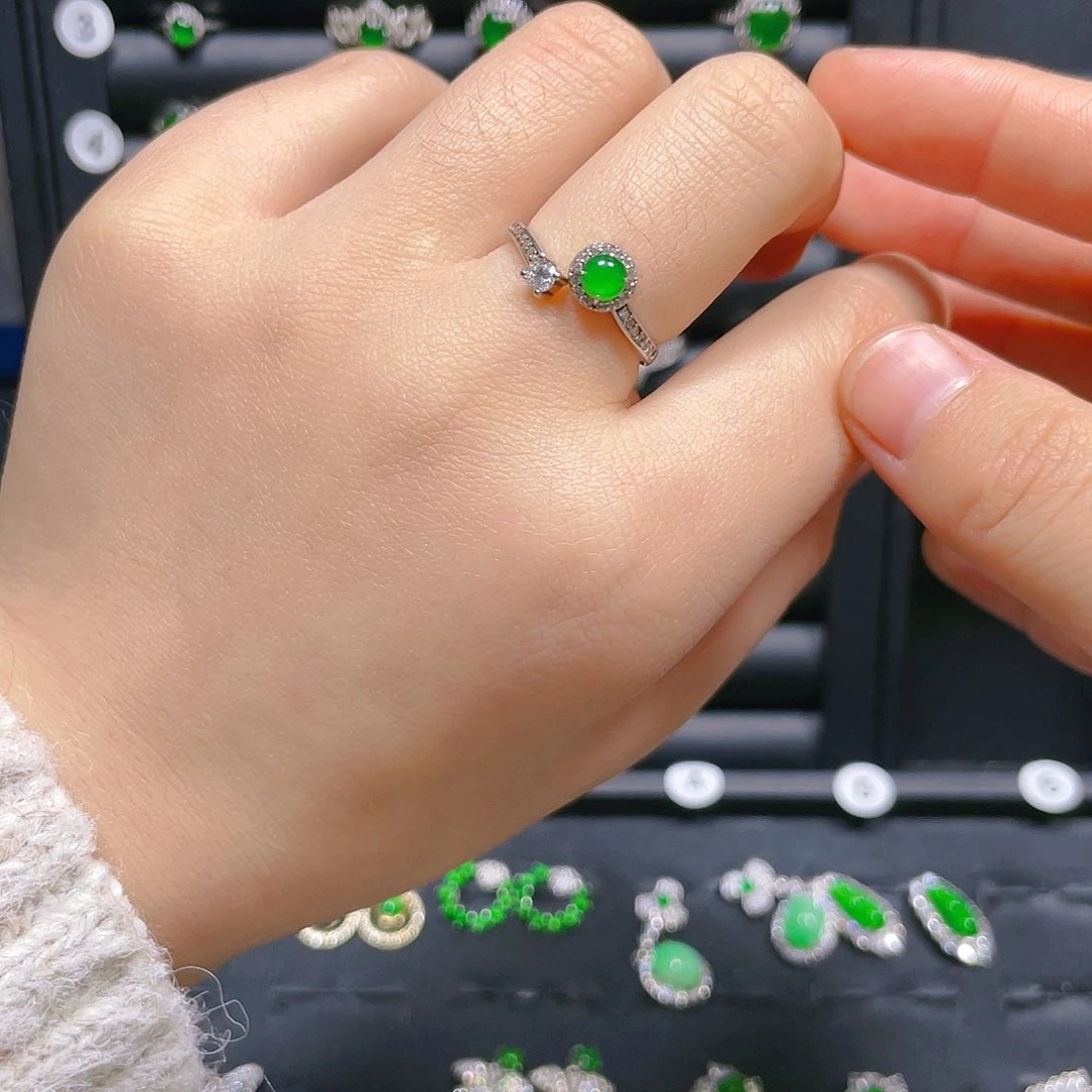 翡翠戒指银S925镶嵌戒指