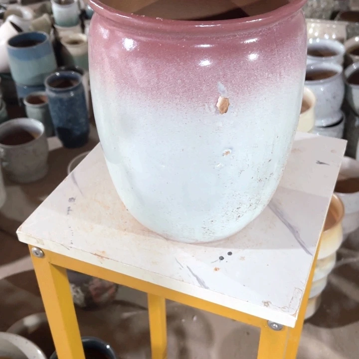 紫砂花盆口径18高度24一只小瑕疵