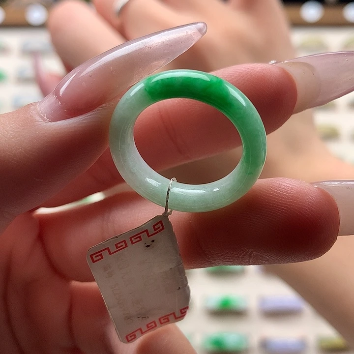 翡翠未镶嵌戒指Y27 12圈
