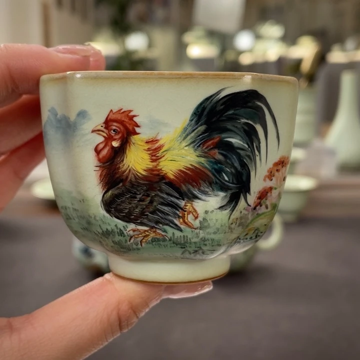 余秀华彩绘一品杯（鸡）