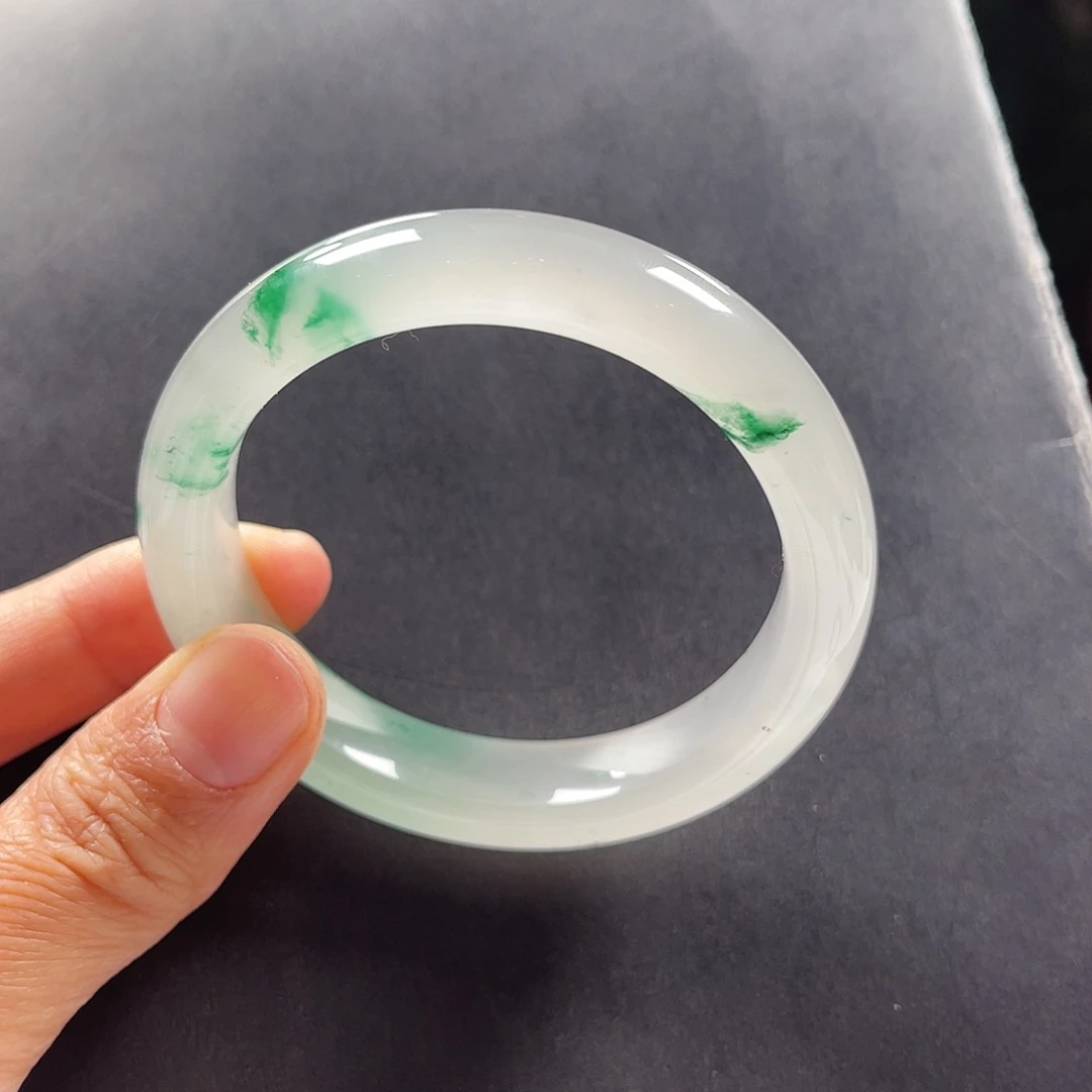 石英质玉未镶嵌手镯