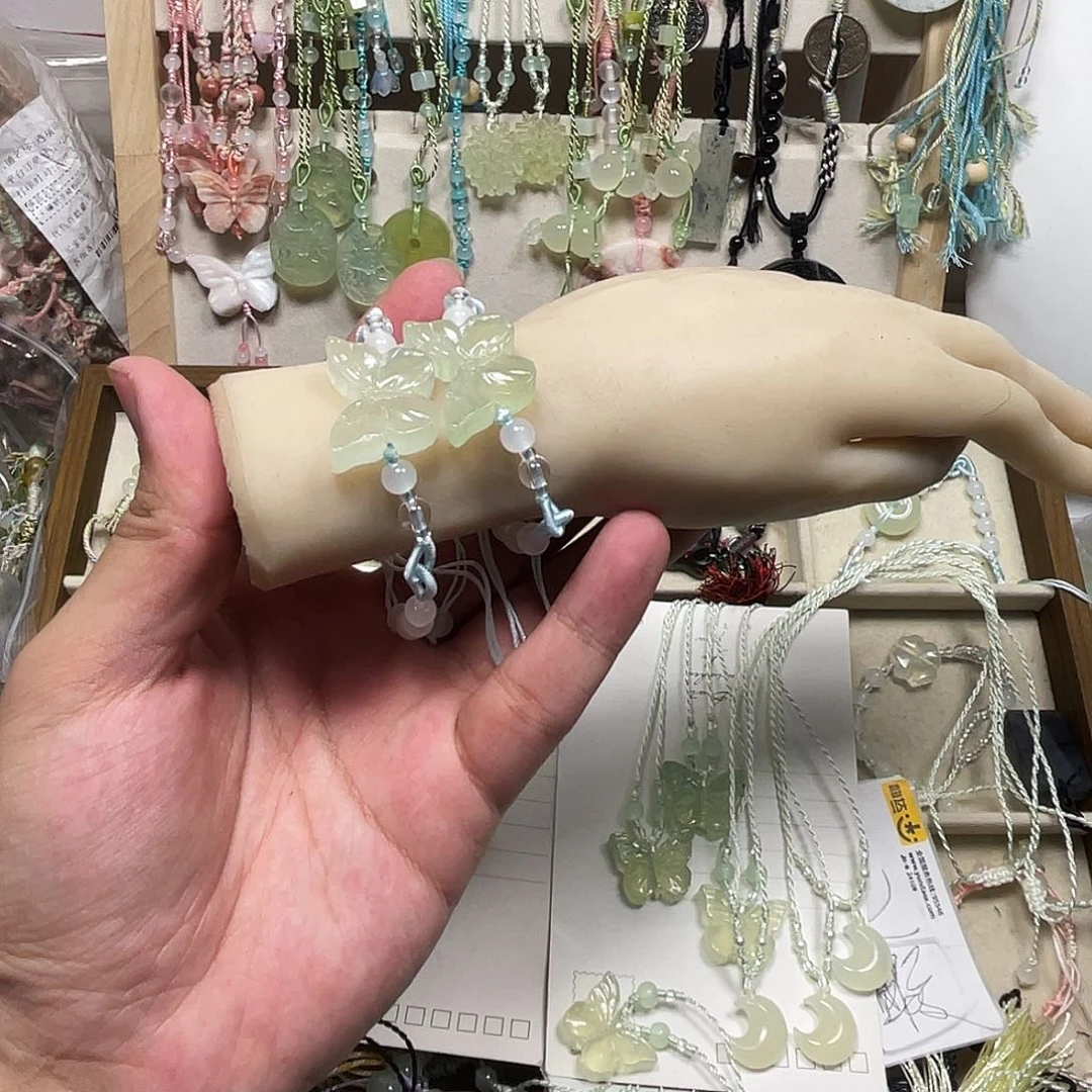 蛇纹石玉合金颈饰