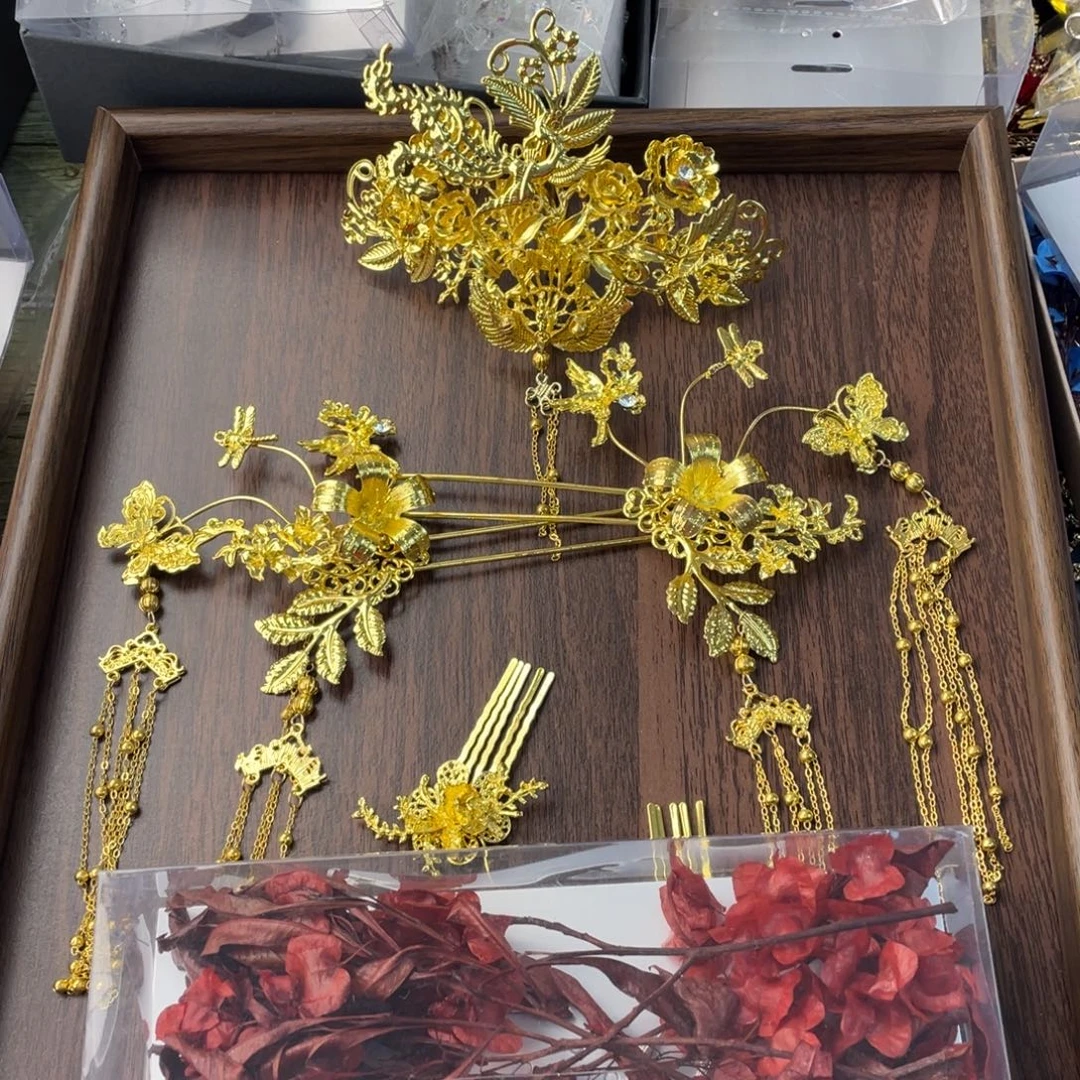混合材质新娘头饰