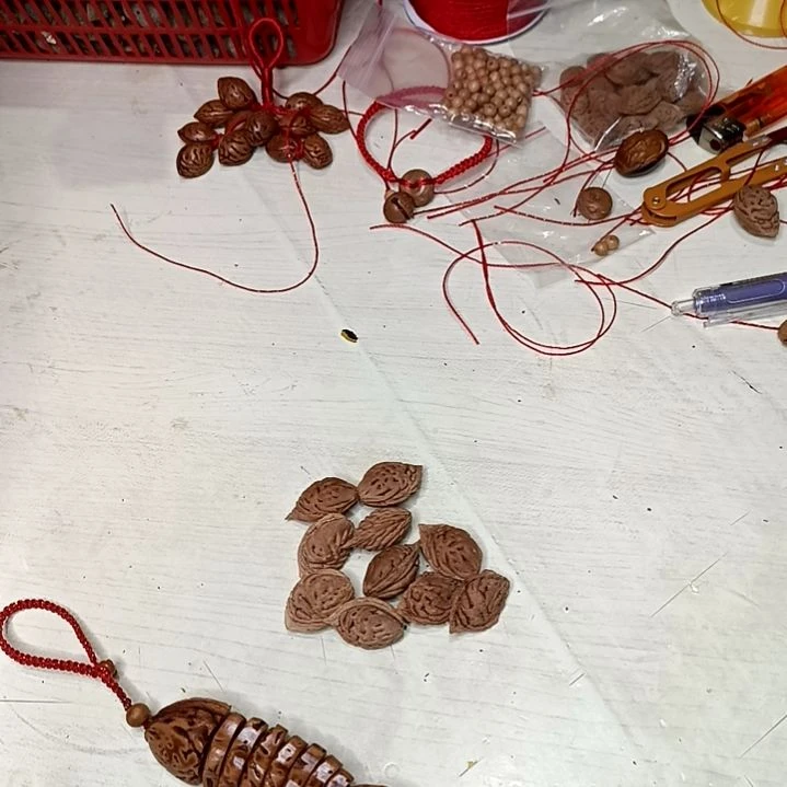 折*椅桃枭桃核手串