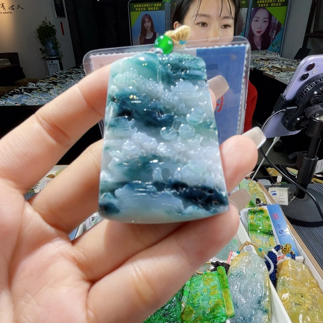 颈饰未镶嵌翡翠一