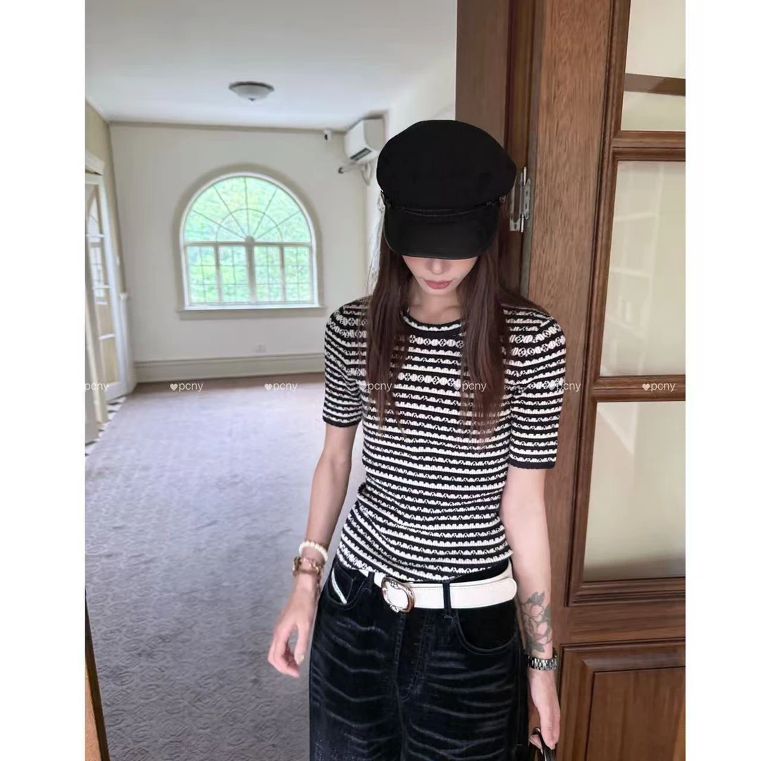 PCNY「黑白条章」不理理冬季新款小众女装高级感条纹针织短袖