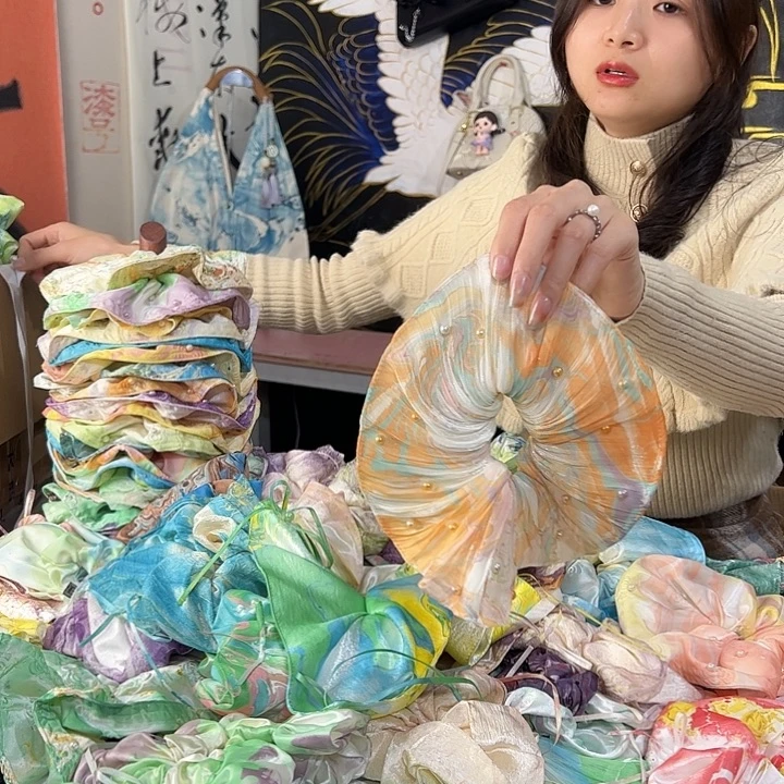 小***崽284百褶裙发圈不退不换