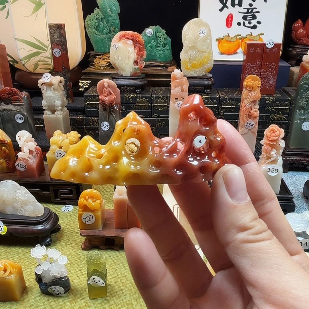 寿山石印石太湖石笔架8