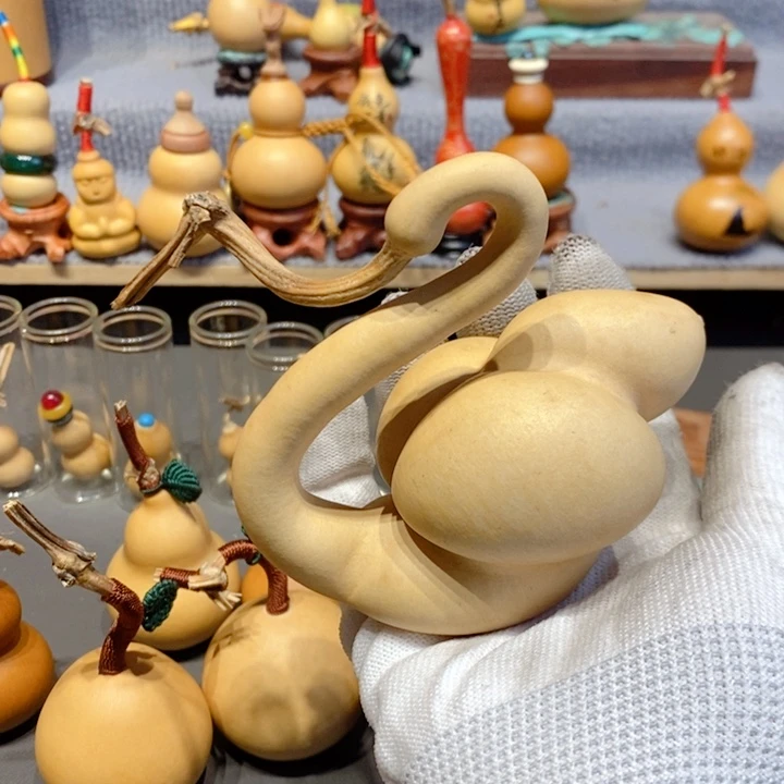 坤你嘎哈呢还是补发一个吧实在