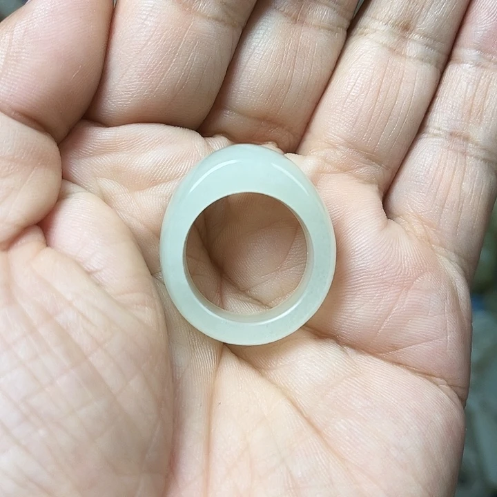 和田玉（白玉）未镶嵌颈饰青**苑