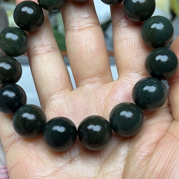 未镶嵌和田玉（翠青玉）珠宝奇石