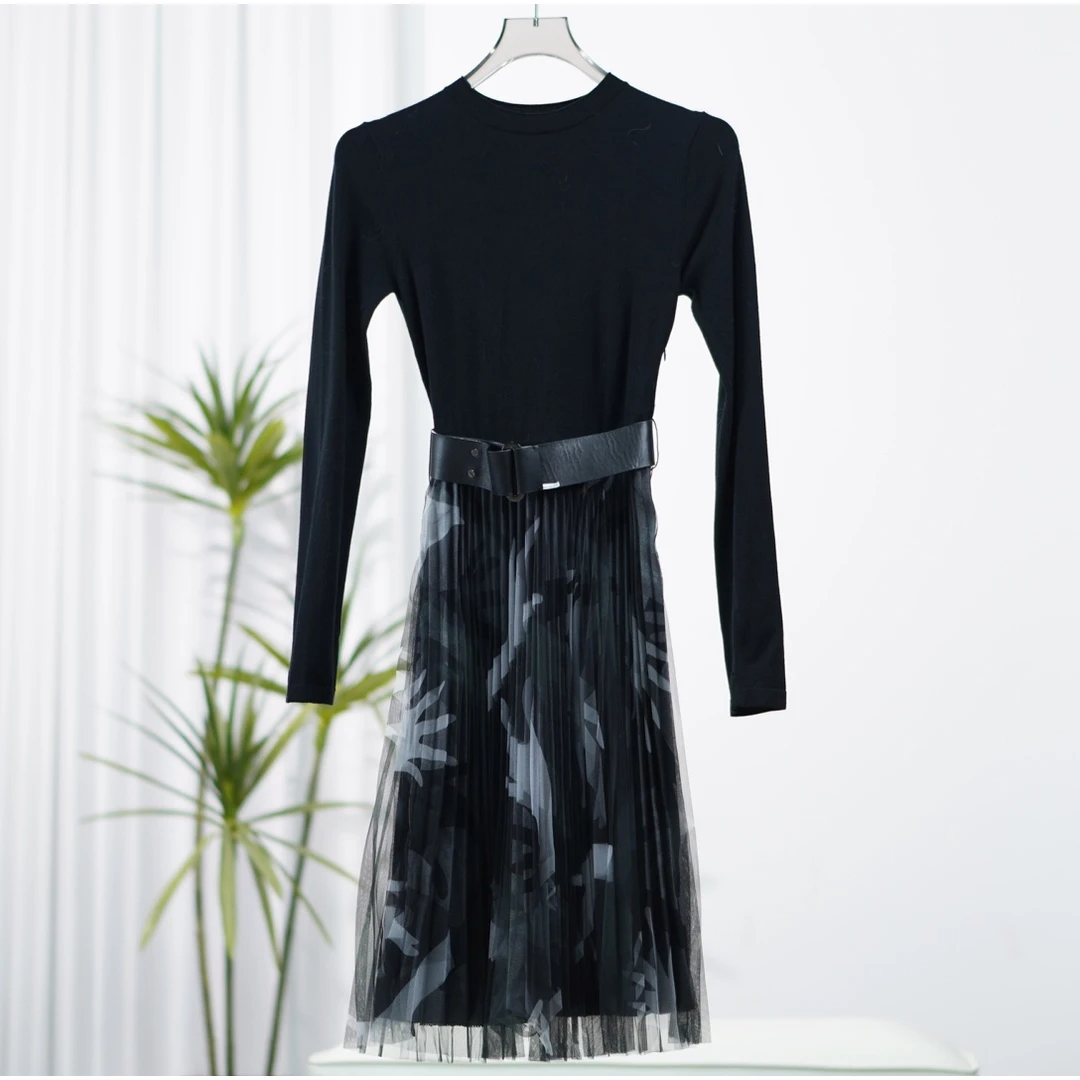 恩系列   HD446  女装简约时尚针织连衣裙灰色J3662004