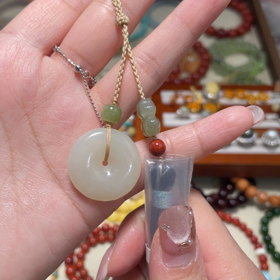 和田玉（糖玉）挂件未镶嵌1*1