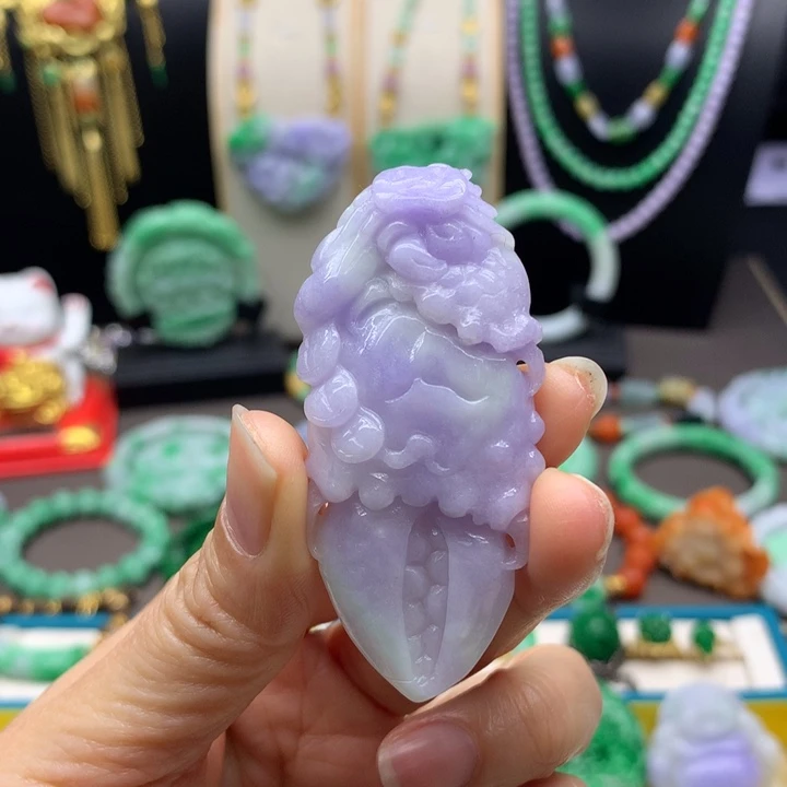 翡翠未镶嵌颈饰翡翠八方来财