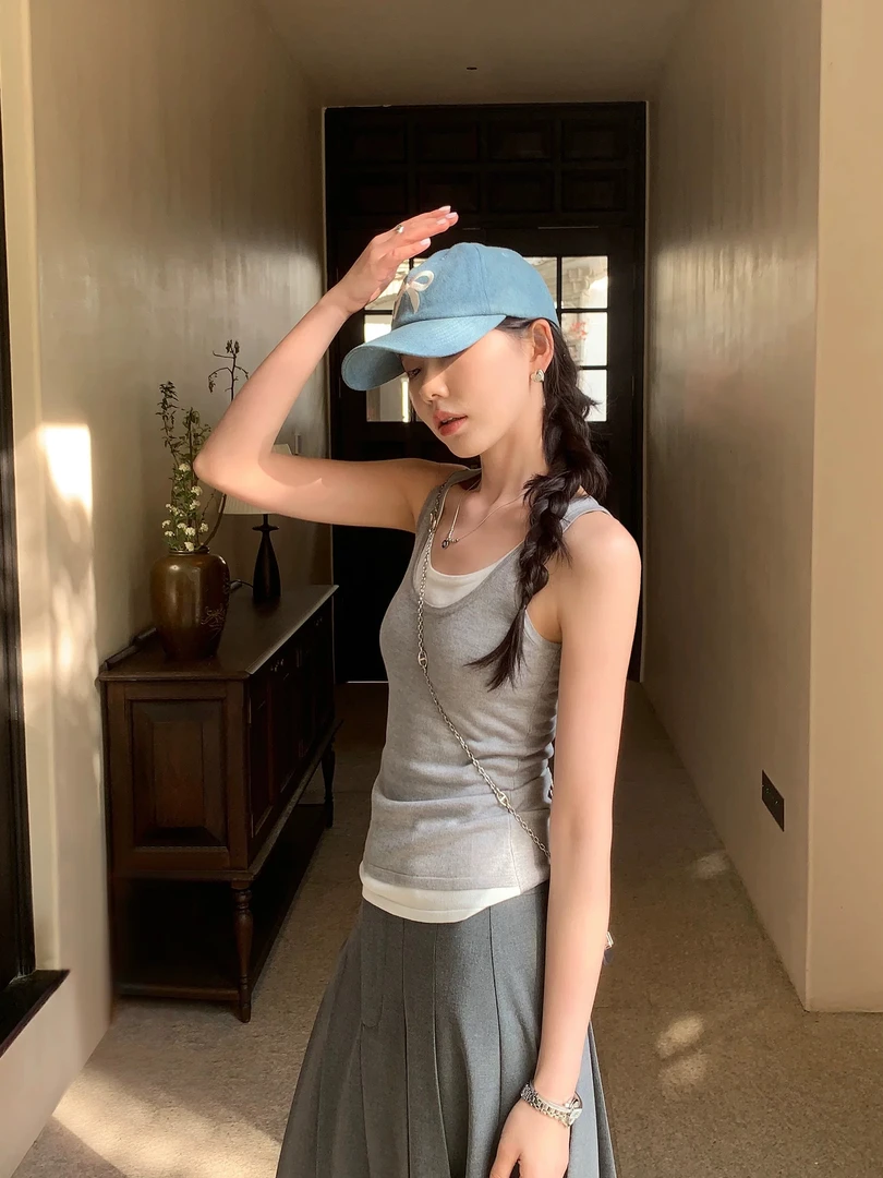 范范家  韩系简约百搭假两件可外穿修身打底背心5015