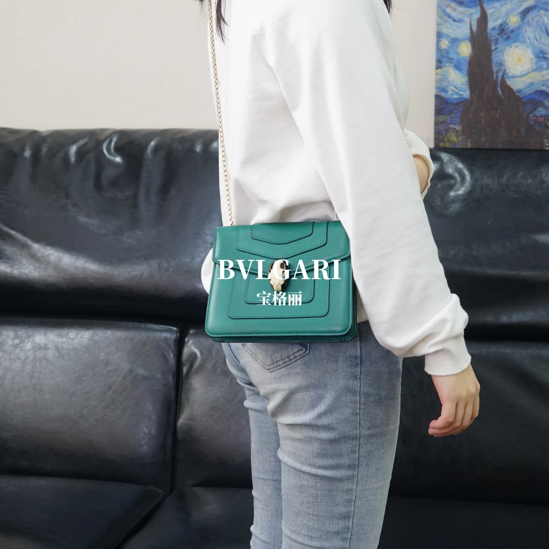 95新 BVLGARI/宝格丽 绿色蛇头链条包/EE03224233/4233
