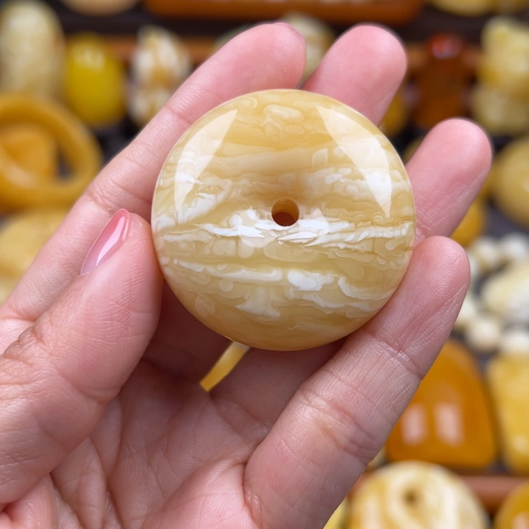 琥珀颈饰未镶嵌纯天然琥珀蜜蜡无优化