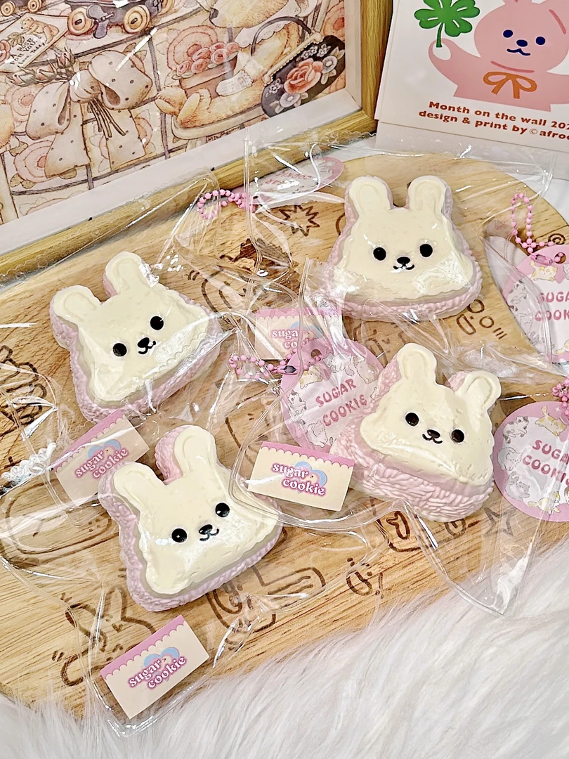 食品级硅胶捏捏【生椰草莓兔】稀奶油 88g默认有瑕 介意慎拍