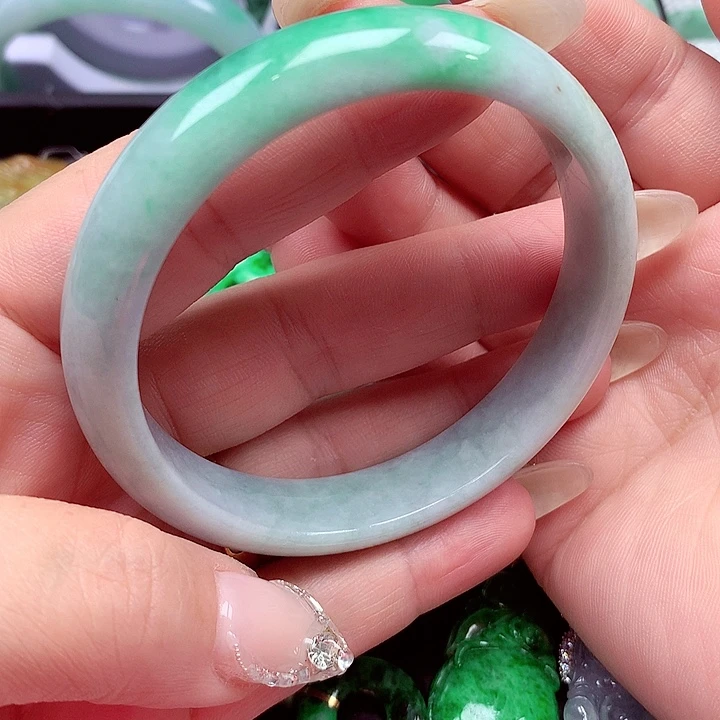 未镶嵌手镯翡翠翡翠手镯