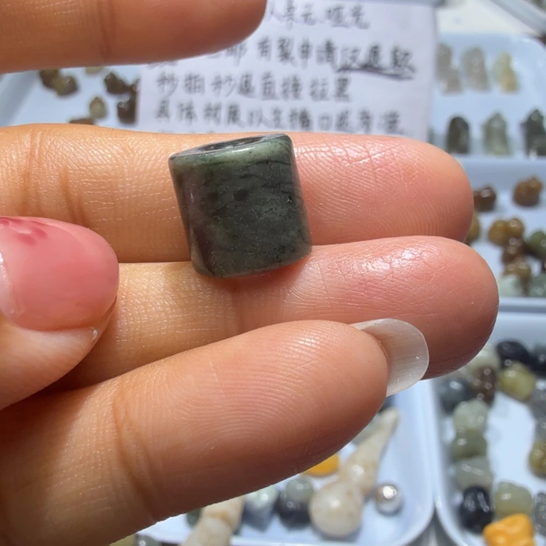 和田玉未镶嵌珠宝奇石