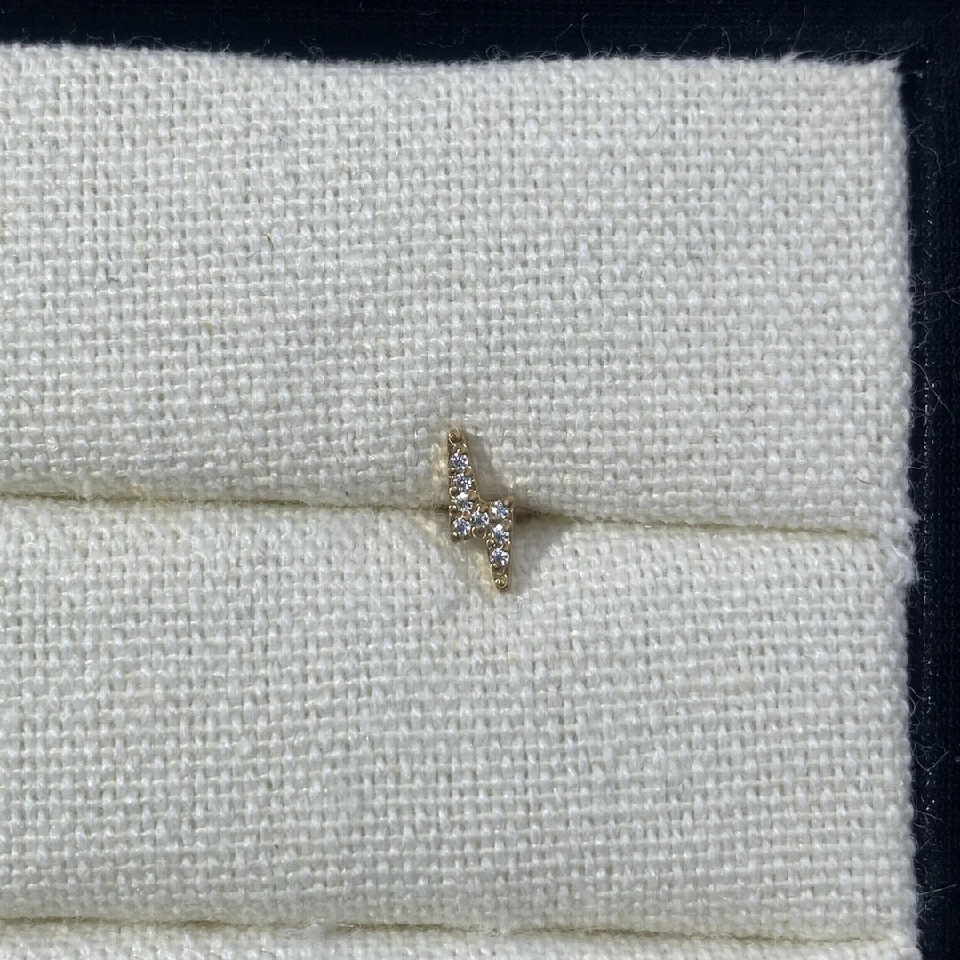 合金锆石耳饰 镶钻闪电钛合金耳钉（单头不含杆）