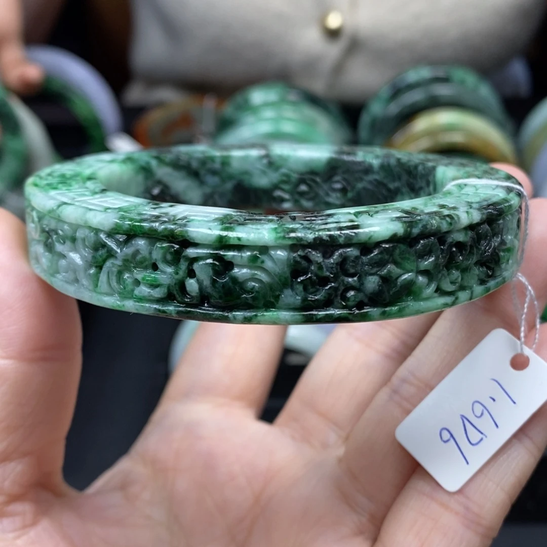 翡翠颈饰未镶嵌59.8圈口17号