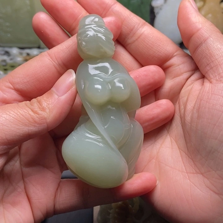 颈饰未镶嵌和田玉