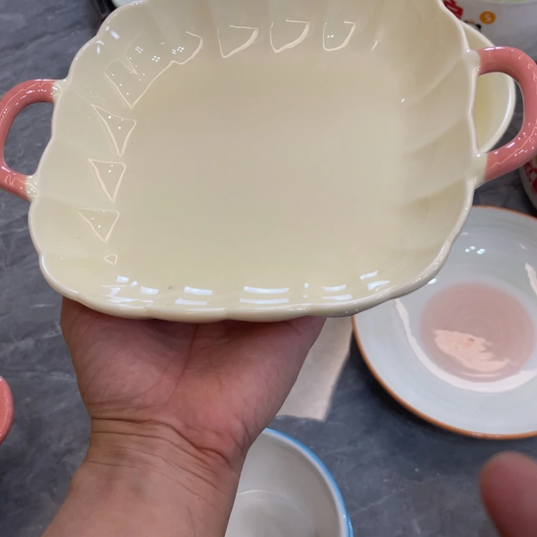 陶瓷微瑕餐具介意勿拍，满18飞！