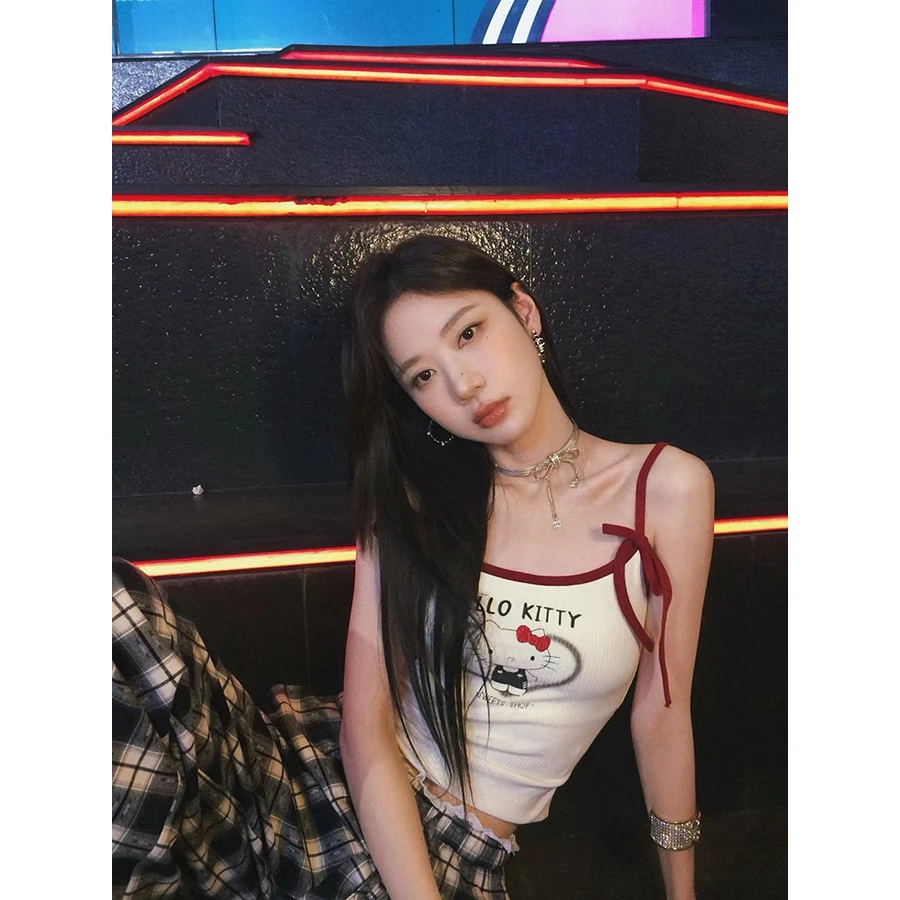 张贝贝 撩心缪斯 DIY蝴蝶结绑带 KT猫漫画吊带