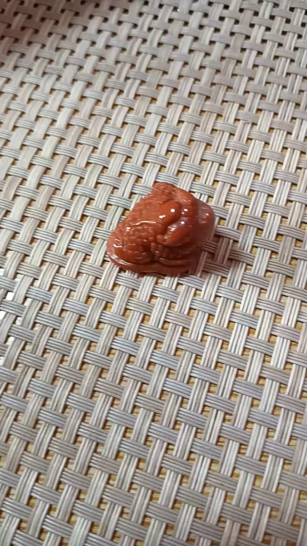 天然南红玛瑙金蟾挂件