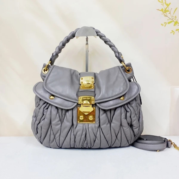 市场价15800/谬谬/95新/C18373332199/包包