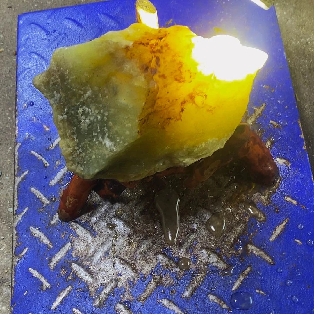 岫玉未镶嵌珠宝奇石