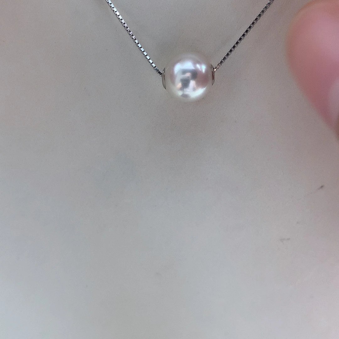 吊坠(赠链)18K金镶嵌海水珍珠8-8.5mm ak路路通