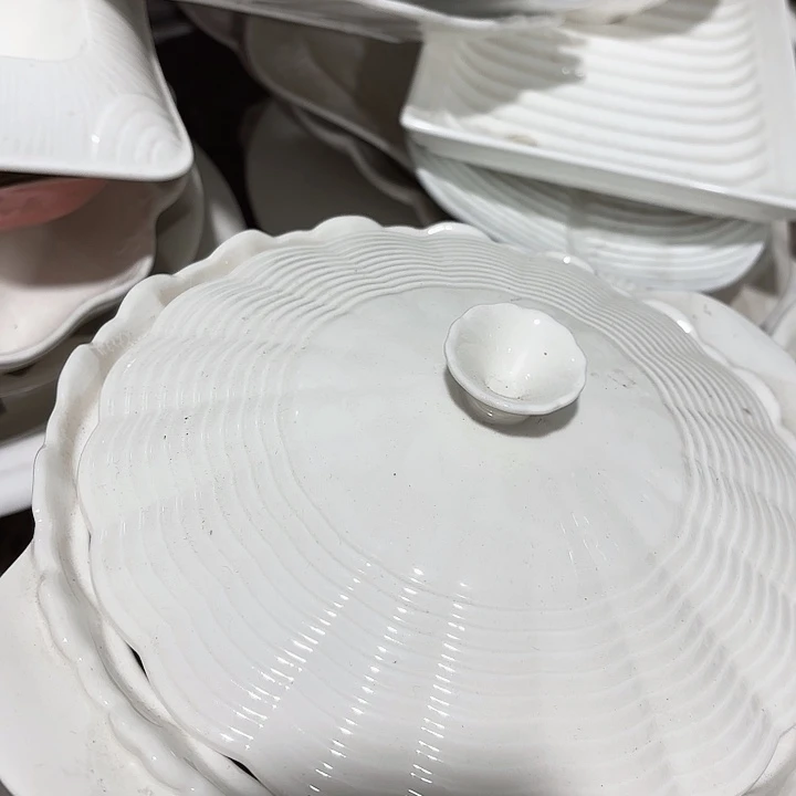盘微瑕产品介意勿拍…..汤锅