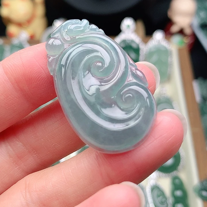 颈饰未镶嵌翡翠吊坠