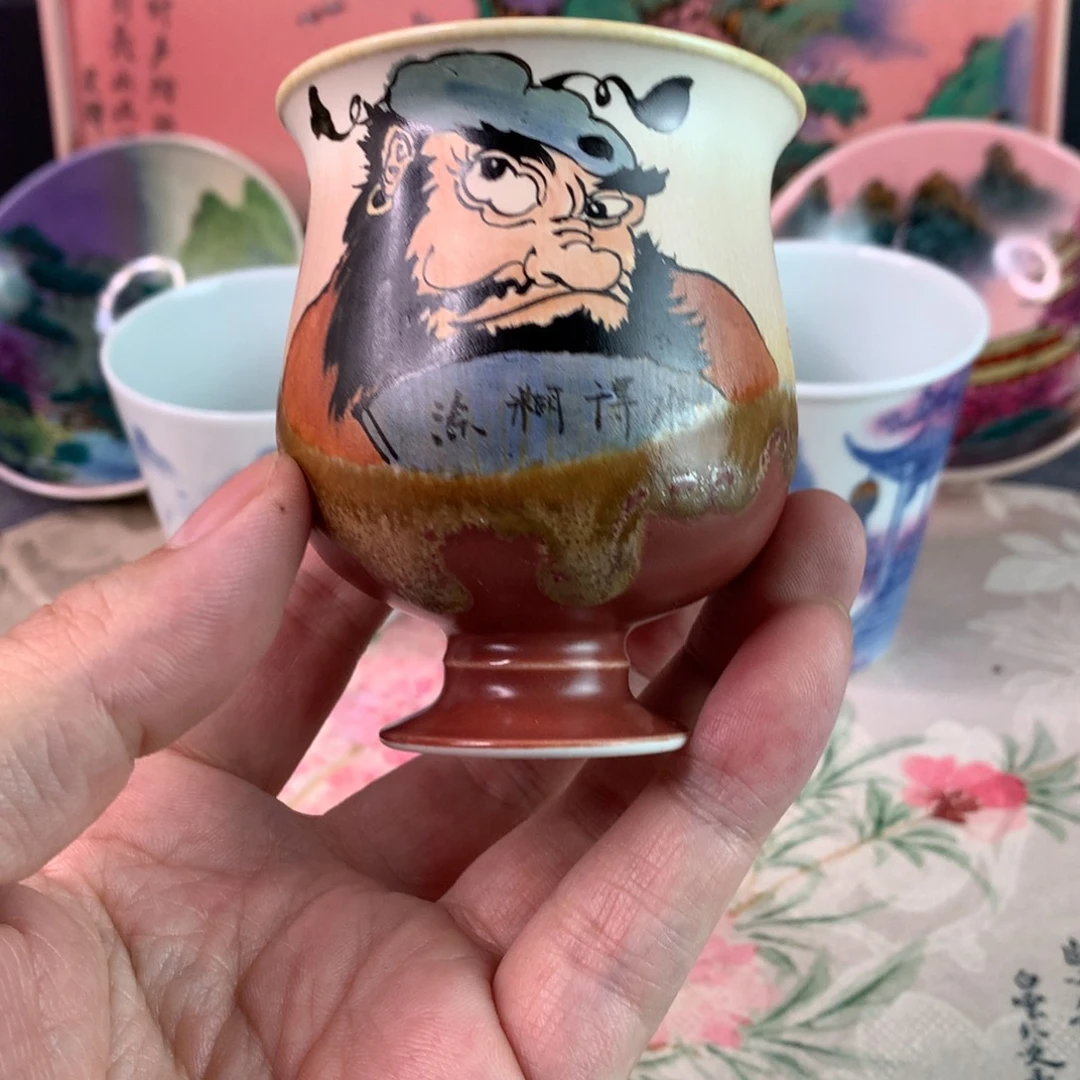 吃肉我要多穿什么颜色呢