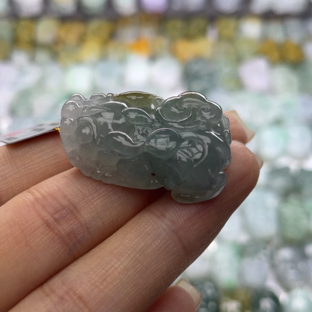 颈饰未镶嵌翡翠貔貅
