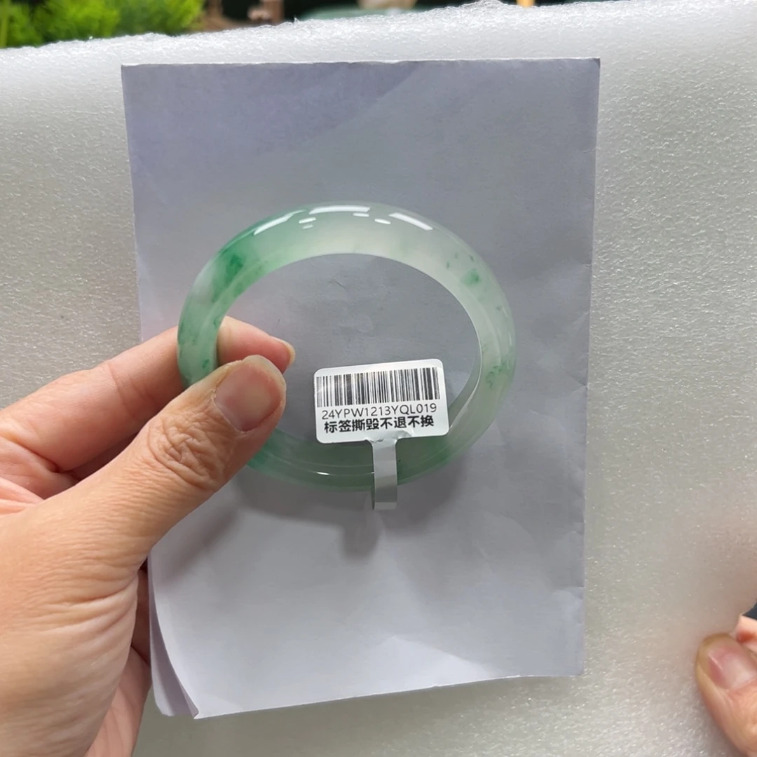 石英质玉手镯未镶嵌?****?➕佳佳57.7