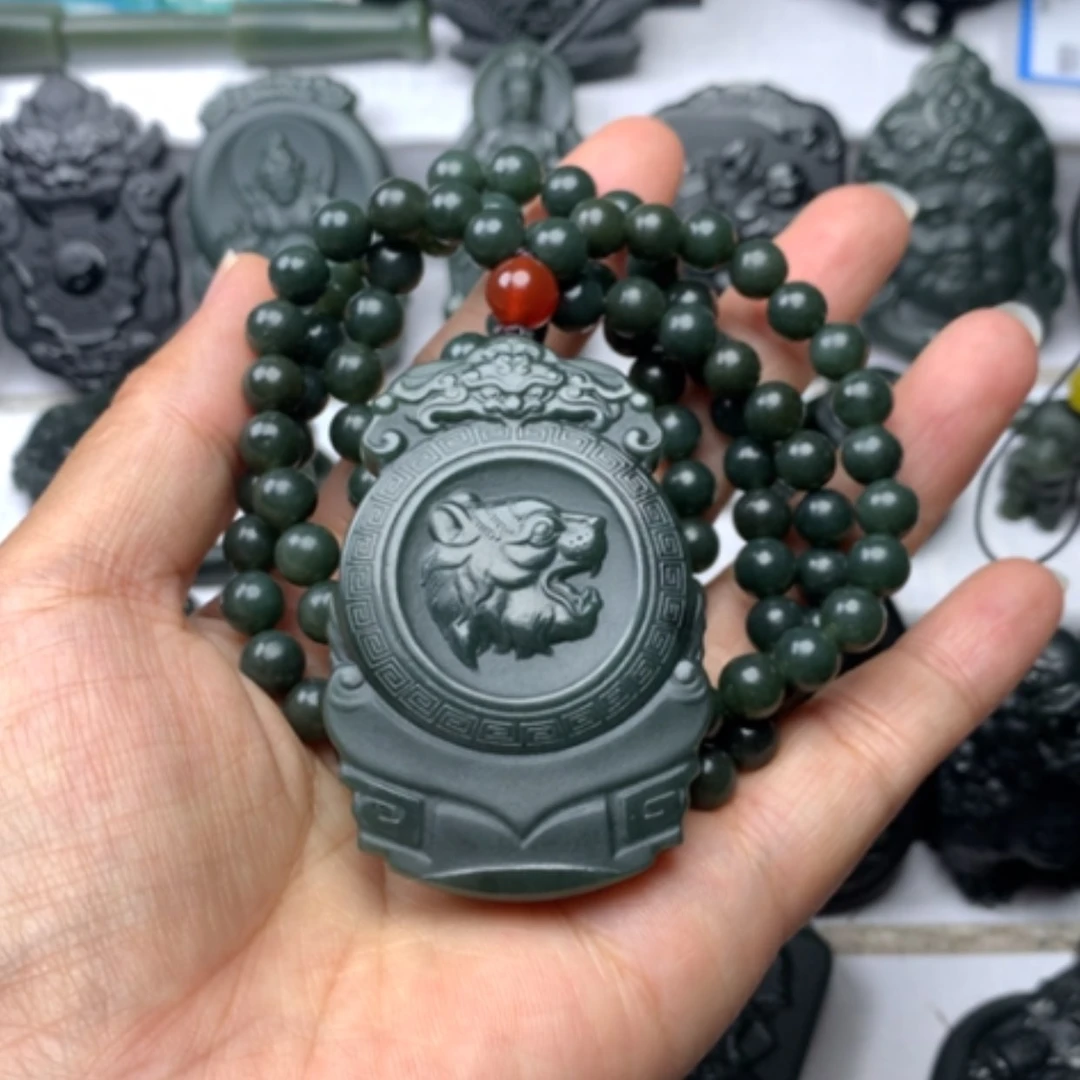 【闪购商品】颈饰未镶嵌和田玉双面雕刻