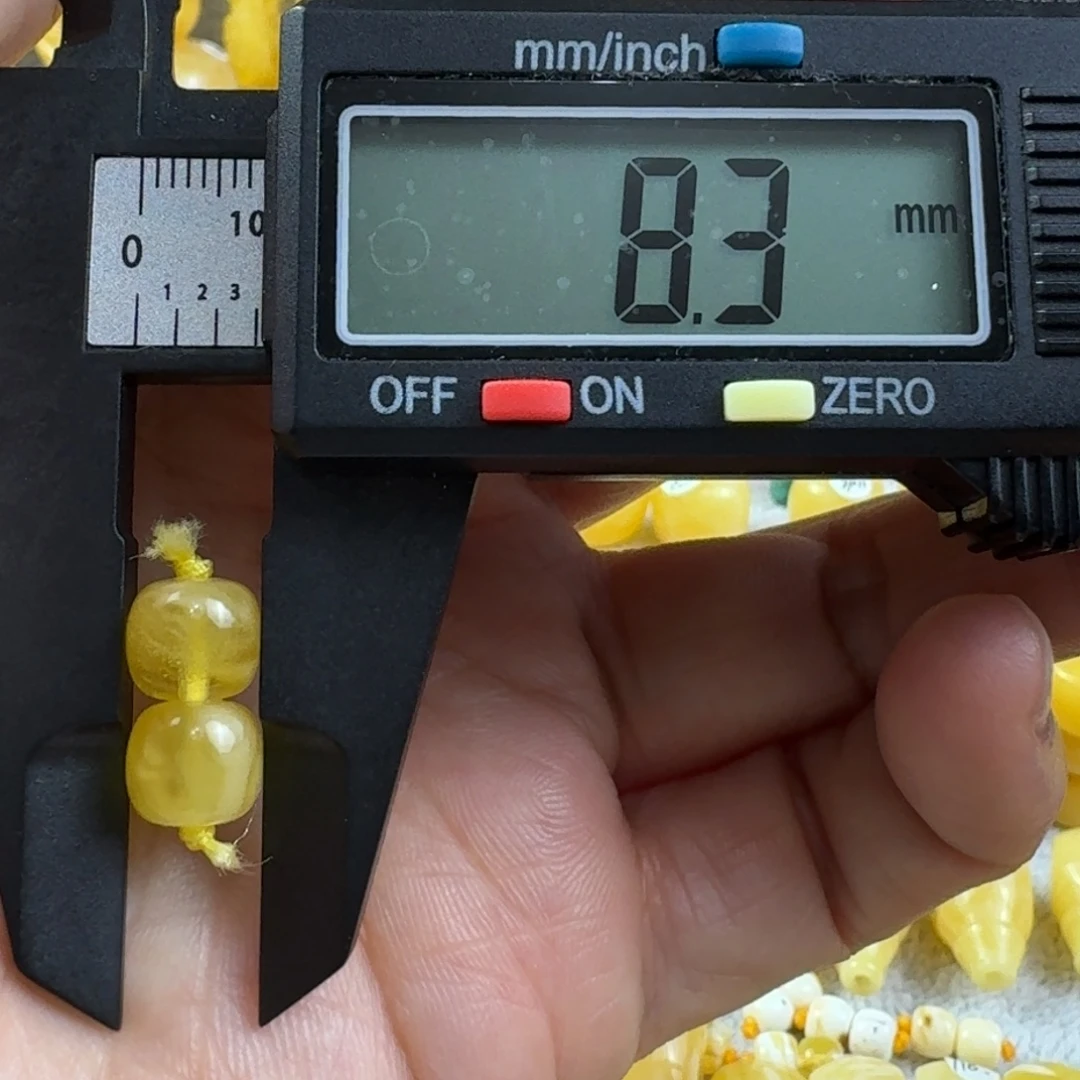 蜜蜡未镶嵌裸石12杂