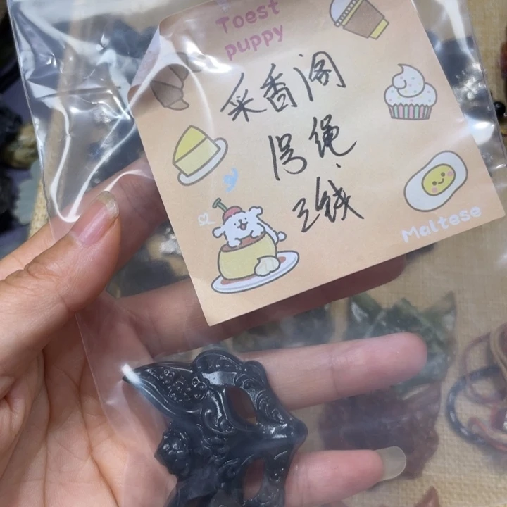 m***m合金蛇纹石玉颈饰