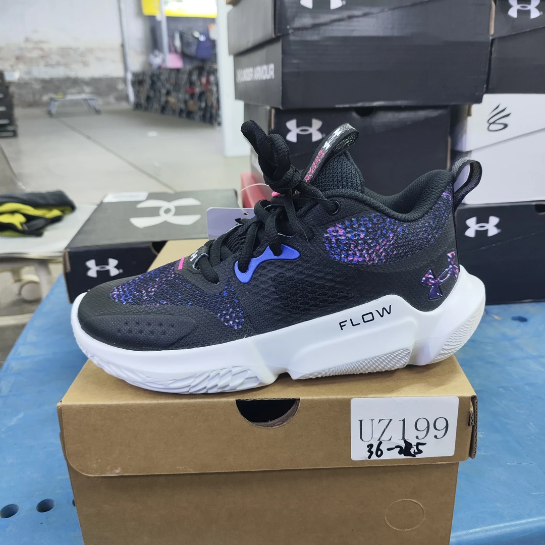 断码运动鞋-安德玛-UZ199