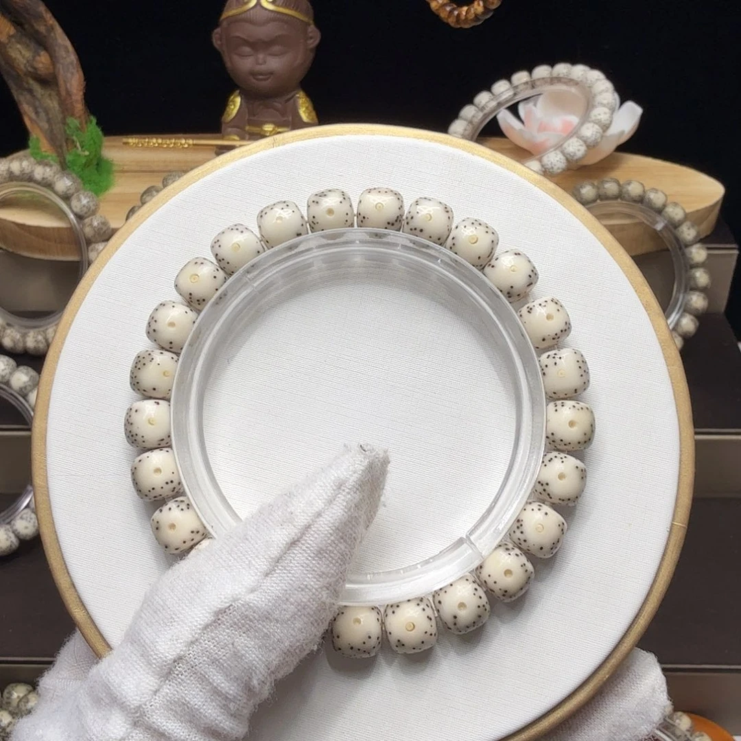 星月菩提吊坠骨瓷白