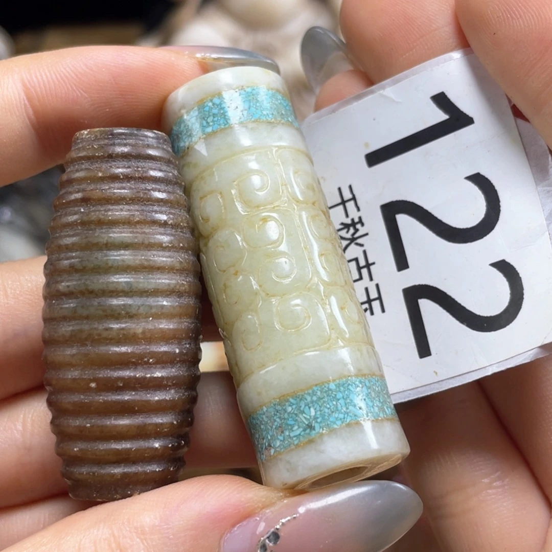 哈****和田玉未镶嵌颈饰