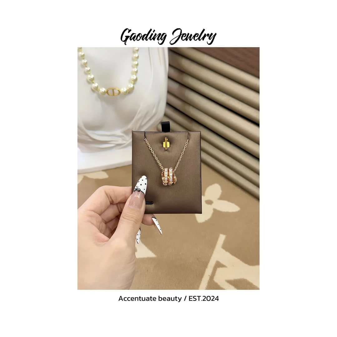 《诺语》围巾 蛇形满钻围巾 BV93气质时尚百搭复古红色简约